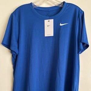 NEW with Tags Women's Nike Dri-FIT Athletic Training T-Shirt Blue Color size XL